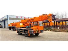 恩施成達吊裝吊車出租公司產品展示