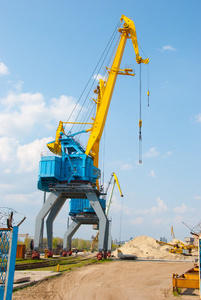 浮動集裝箱船起重機 提升斯道拉恩索大米與食品產品物流效率的關鍵